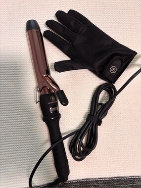 Bombay Hair 1.25" Rose Gold Curling Wand with Heat Gloved